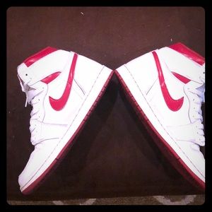 Jordan 1 red metallic